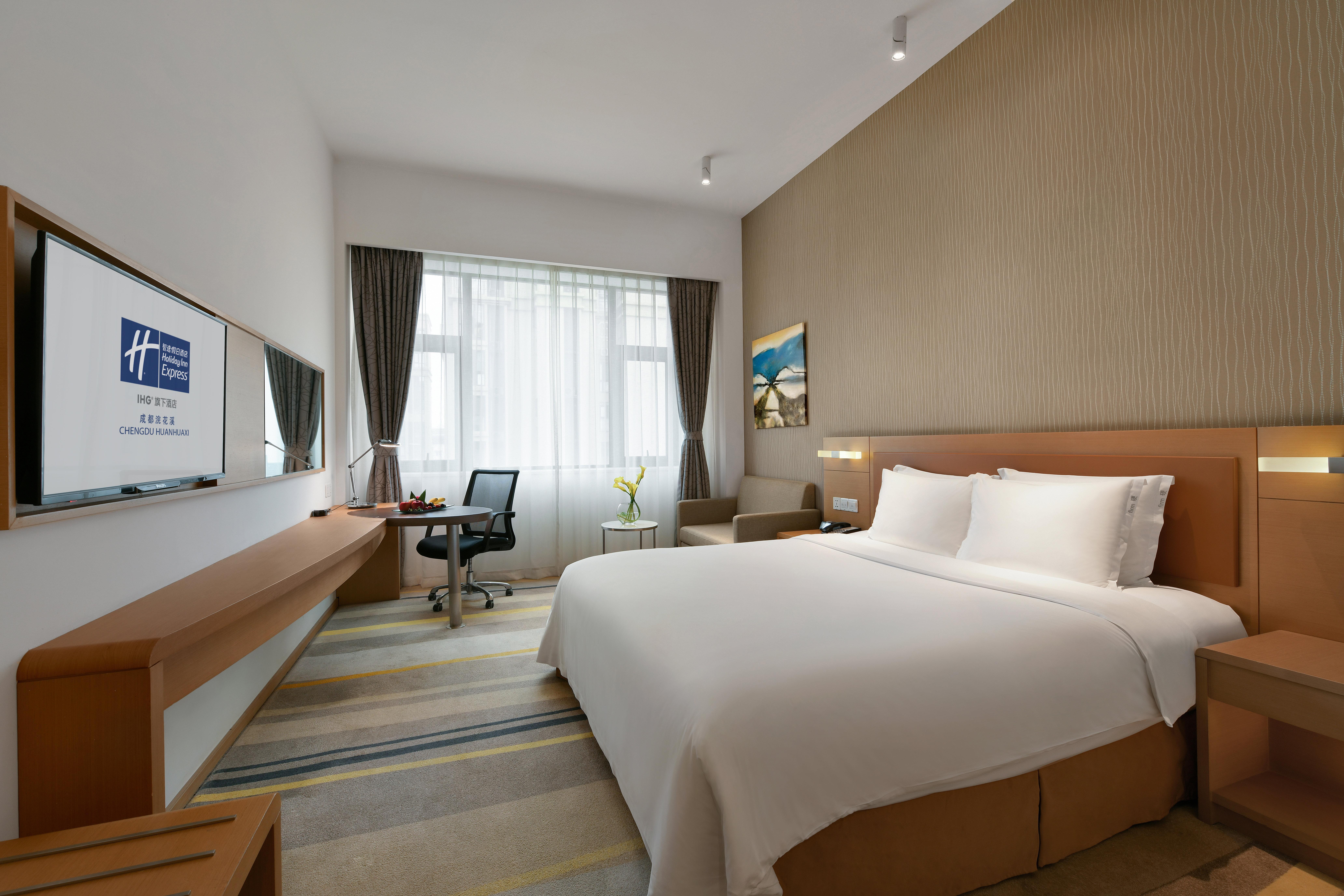 Holiday Inn Express Chengdu Huanhuaxi By Ihg-Near Jinsha Site Musem,Near Wuhou Temple Museum,Welcome Drinks,Free Gym,Free Self-Service Laundry Чэнду Экстерьер фото