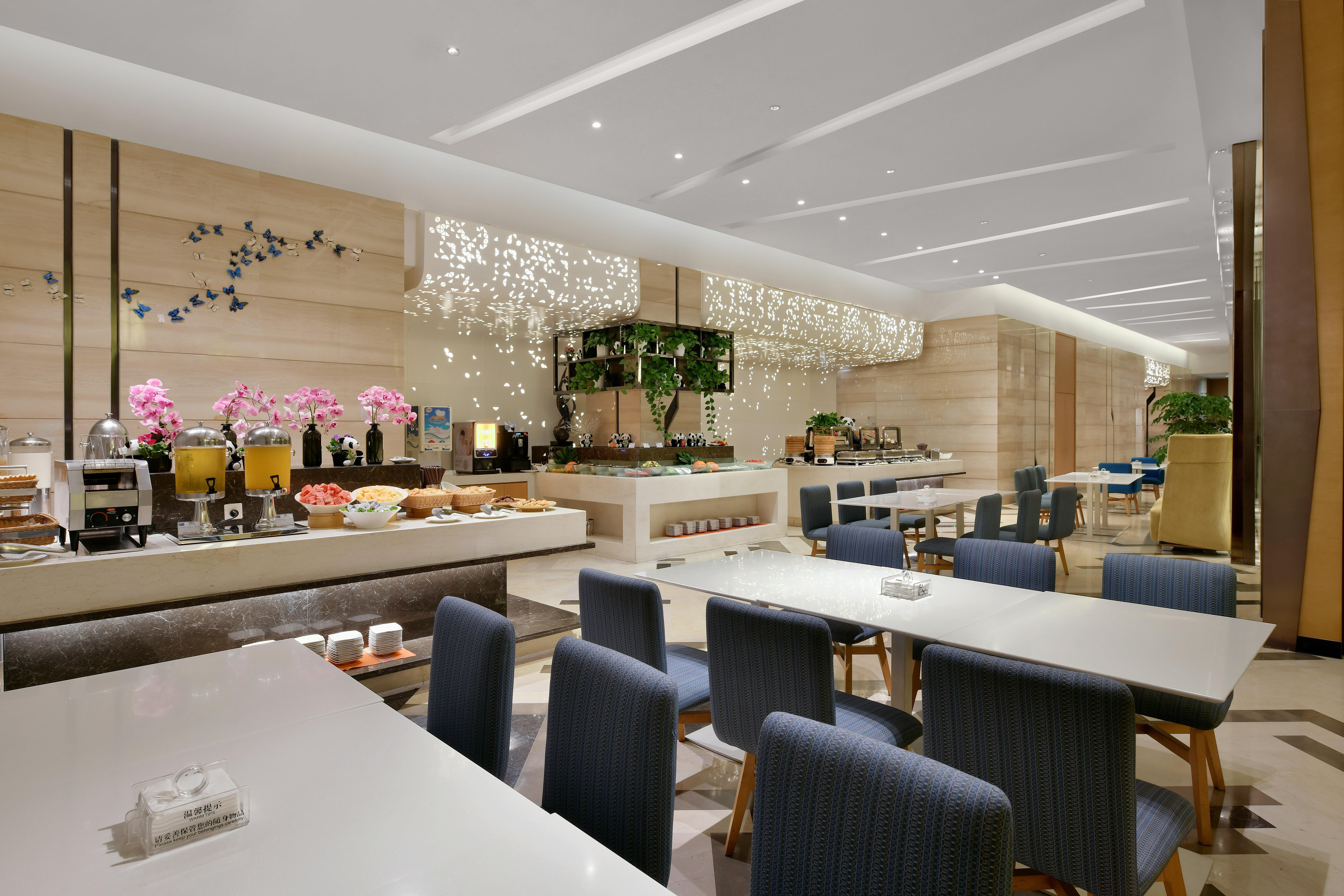 Holiday Inn Express Chengdu Huanhuaxi By Ihg-Near Jinsha Site Musem,Near Wuhou Temple Museum,Welcome Drinks,Free Gym,Free Self-Service Laundry Чэнду Экстерьер фото