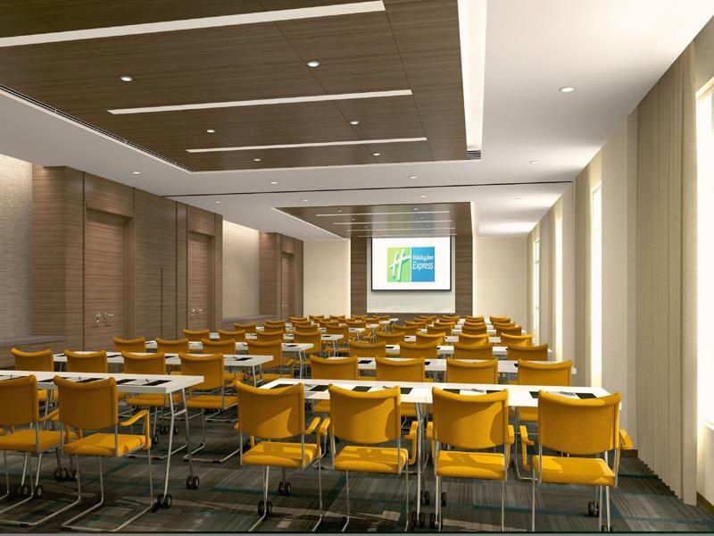 Holiday Inn Express Chengdu Huanhuaxi By Ihg-Near Jinsha Site Musem,Near Wuhou Temple Museum,Welcome Drinks,Free Gym,Free Self-Service Laundry Чэнду Экстерьер фото